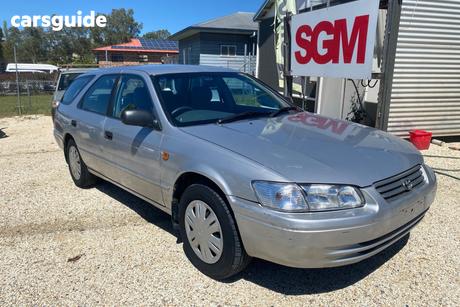 Silver 2002 Toyota Camry SUV CSI