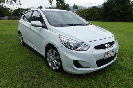 White 2019 Hyundai Accent Hatchback Sport