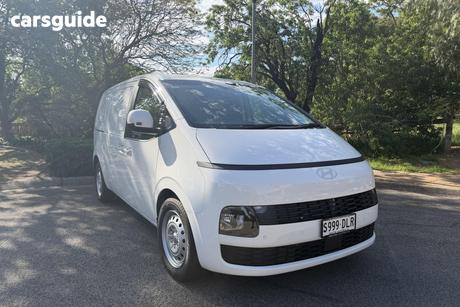 White 2026 Hyundai Staria Van Load 2S 2.2D Liftback