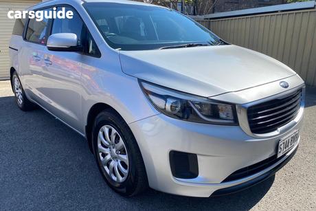 Silver 2016 Kia Carnival Wagon S