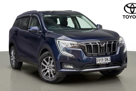 Black 2025 Mahindra XUV700 Wagon Ax7L