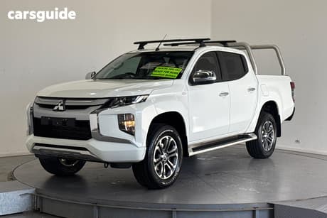 White 2020 Mitsubishi Triton Double Cab Pick Up Glx (4X4)