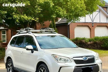 White 2015 Subaru Forester Wagon 2.0Xt Premium