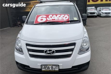White 2016 Hyundai Iload Van