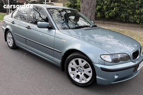 Green 2003 BMW 318I Sedan 18I
