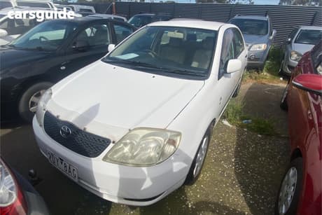 White 2004 Toyota Corolla Sedan Ascent