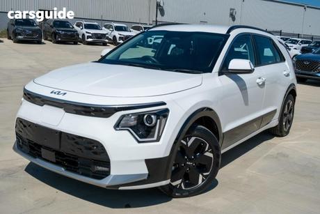 White 2023 Kia Niro Wagon Ev S