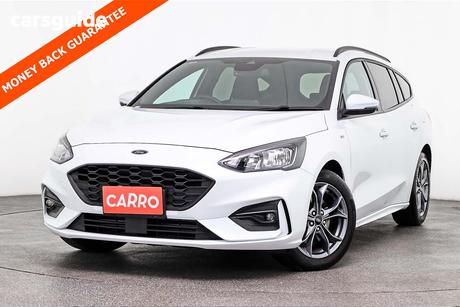 White 2019 Ford Focus Wagon St-Line