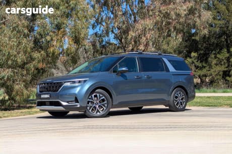 Blue 2022 Kia Carnival Wagon Sli