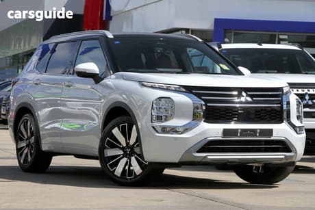 White 2025 Mitsubishi Outlander Wagon Exceed Tourer 5 Seat (Awd)