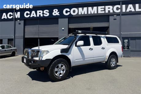 White 2013 Nissan Navara Dual Cab Pick-up Rx (4X4)