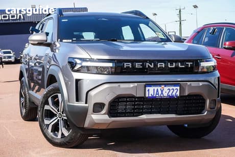 Grey 2025 Renault Duster Wagon Evolution (4X2)