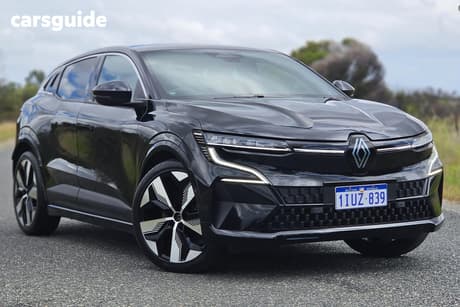 Black 2024 Renault Megane E-Tech Wagon Techno Ev60