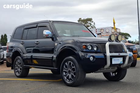 Black 2006 Mitsubishi Pajero Wagon Vr-X Lwb (4X4)