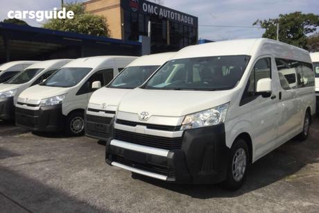 White 2019 Toyota HiAce Bus Commuter (12 Seats)
