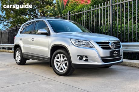 Silver 2011 Volkswagen Tiguan Wagon 125 Tsi
