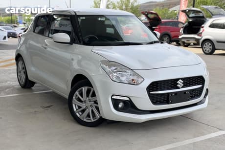 White 2023 Suzuki Swift Hatchback Gl Shadow