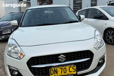White 2023 Suzuki Swift Hatchback Gl Navi