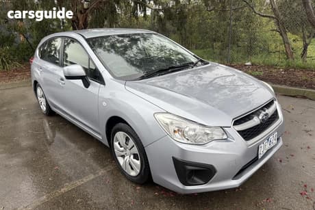 2012 Subaru Impreza Hatchback R (Awd)