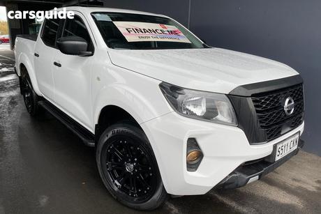 White 2021 Nissan Navara Dual Cab Pick-up Sl (4X2)