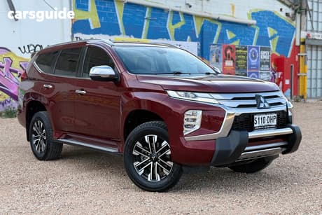 Red 2023 Mitsubishi Pajero Sport Wagon Exceed (4Wd) 7 Seat
