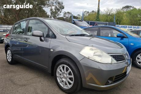 Grey 2008 Nissan Tiida Hatchback St