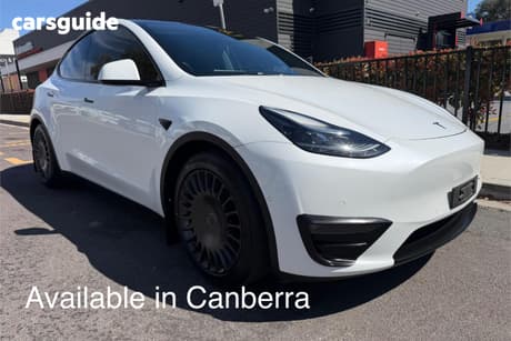 White 2023 Tesla Model Y Wagon Performance