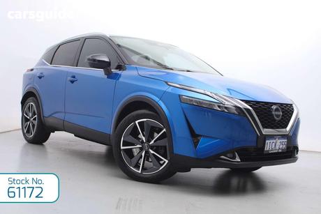 Blue 2023 Nissan Qashqai Wagon St-L 2-Tone