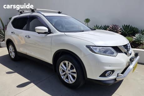 White 2014 Nissan X-Trail Wagon St-L (4X4)