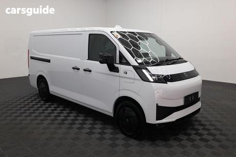 White 2026 Farizon V7E Commercial STANDARD RANGE F