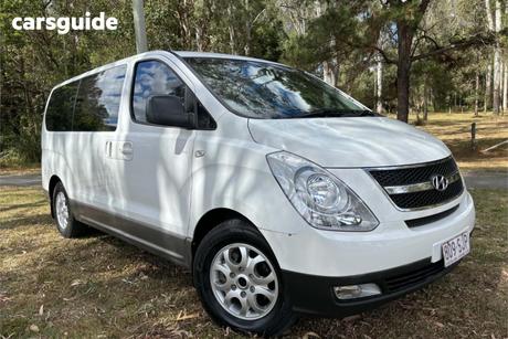 White 2012 Hyundai Imax Wagon
