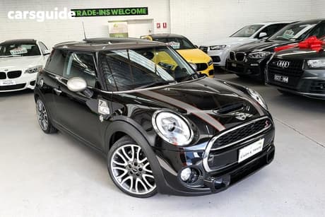 Black 2017 Mini Cooper Hatchback S