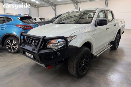 White 2018 Mitsubishi Triton Dual Cab Utility Glx Plus (4X4)