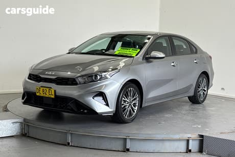 Grey 2022 Kia Cerato Sedan Sport+