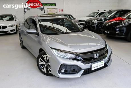 Silver 2017 Honda Civic Hatchback Vti-Lx