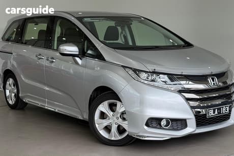 Silver 2019 Honda Odyssey Wagon Vti