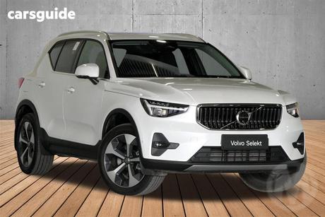 White 2026 Volvo XC40 Wagon Plus B4