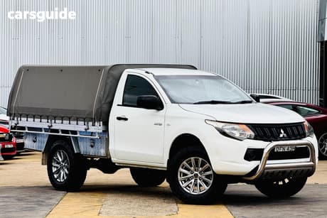 White 2016 Mitsubishi Triton Cab Chassis Glx