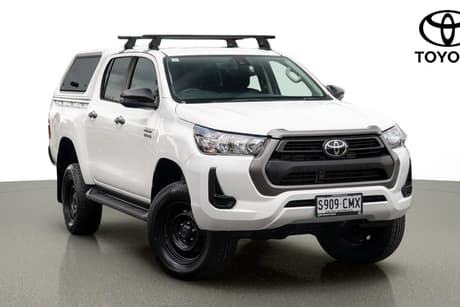 White 2021 Toyota Hilux Double Cab Pick Up Sr (4X4)