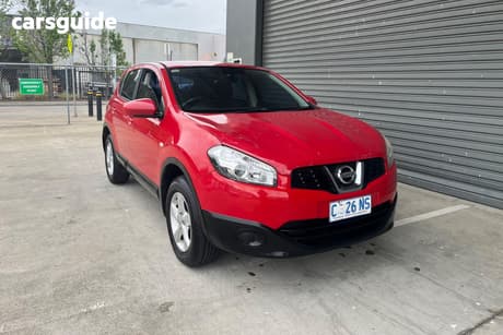 Red 2012 Nissan Dualis Wagon St (4X2)