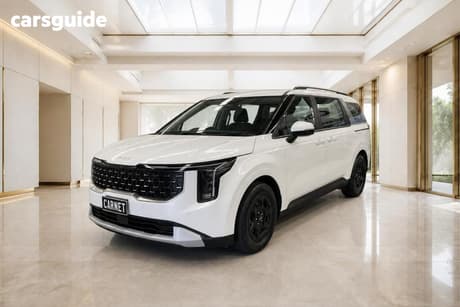 White 2024 Kia Carnival Wagon S