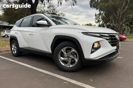 White 2022 Hyundai Tucson Wagon (Fwd)