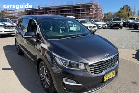 Grey 2018 Kia Carnival Wagon Sli