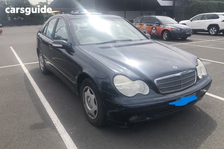 Blue 2001 Mercedes-Benz C200 Sedan Kompressor Avantgarde