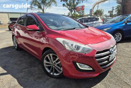 Red 2015 Hyundai I30 Hatchback Sr Premium