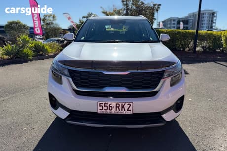 White 2021 Kia Seltos Wagon Sport (Fwd)