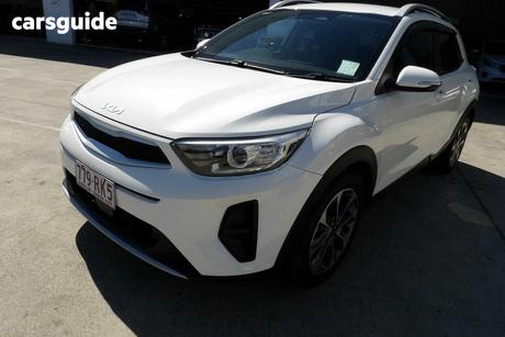 White 2022 Kia Stonic Wagon Sport
