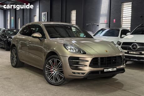 Silver 2016 Porsche Macan Wagon Turbo