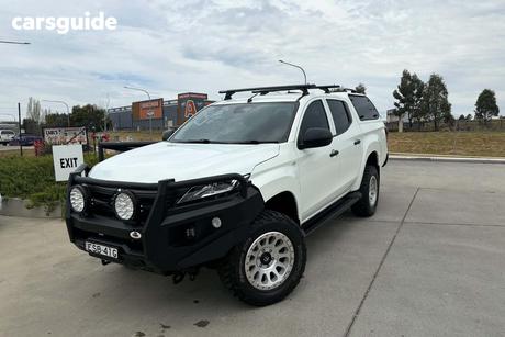White 2022 Mitsubishi Triton Double Cab Pick Up Glx (4X4)