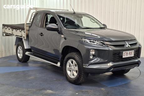 Grey 2020 Mitsubishi Triton Club Cab Pickup Glx Plus (4X4)